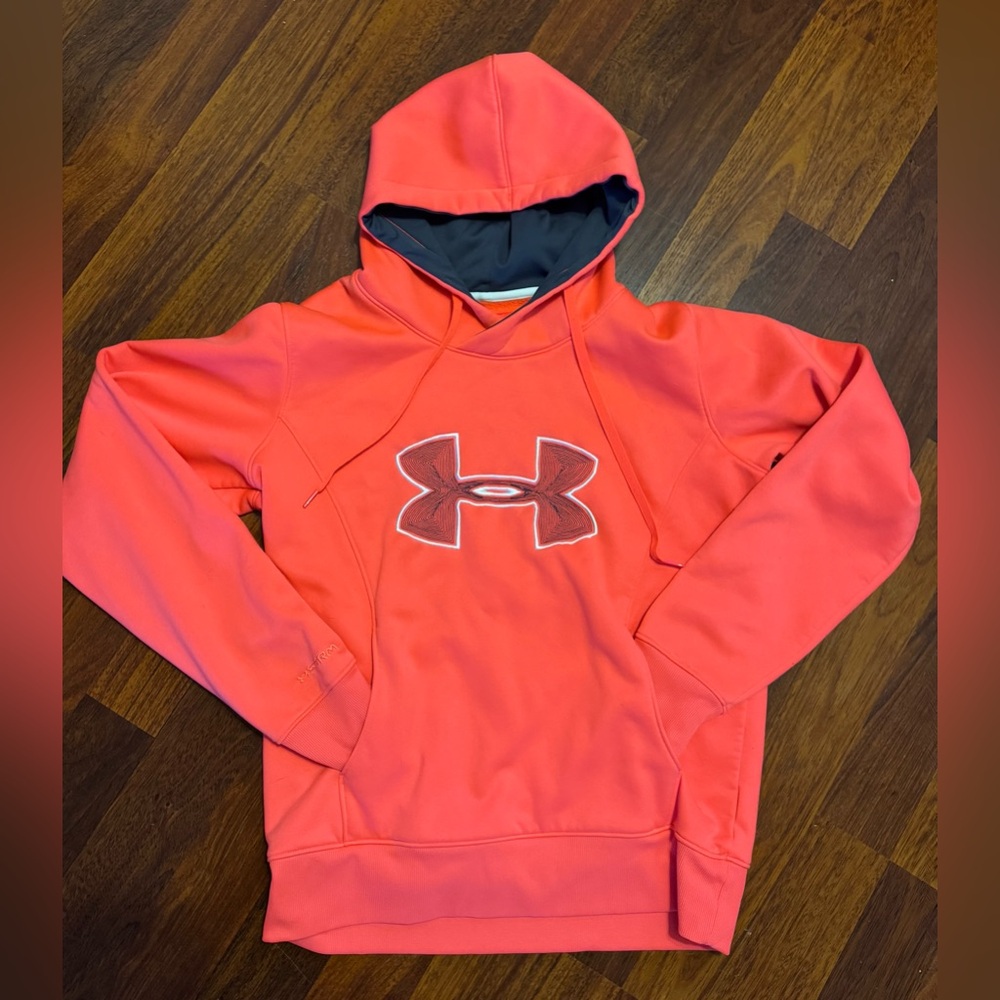 Ladies Under Armour Storm Hoodie
Cold Gear Athletic Material 
Size: M